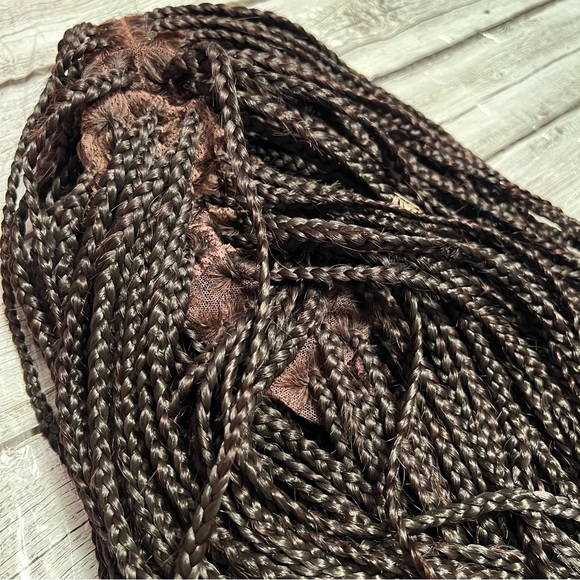 Knotless box braid wig (full lace) - Picture 12 of 15